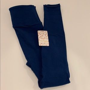 NWT Free People Women's Movement Sculpt High Waist Casual Leggings XS Dark Blue